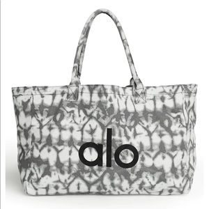 Alo Shopper Tote- Grey Tiedye